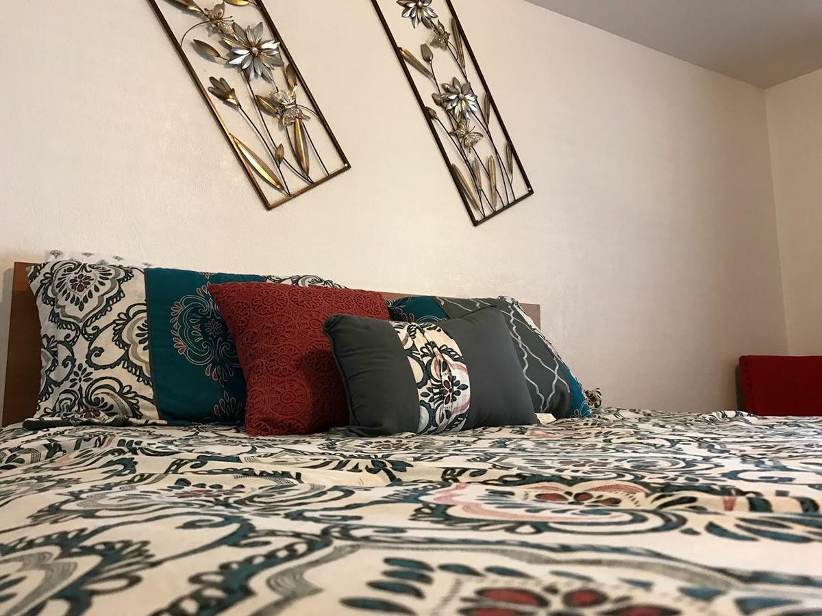 Holiday Motel בנד מראה חיצוני תמונה