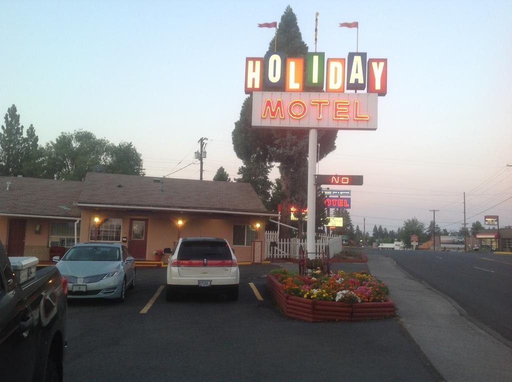 Holiday Motel בנד מראה חיצוני תמונה